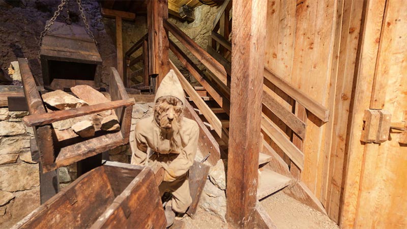 bergwerksknappe aus Holz